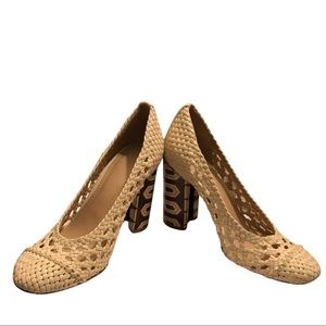Tory Burch Woven Chunky Heel Pump in Good Condition! Size 5 1/2